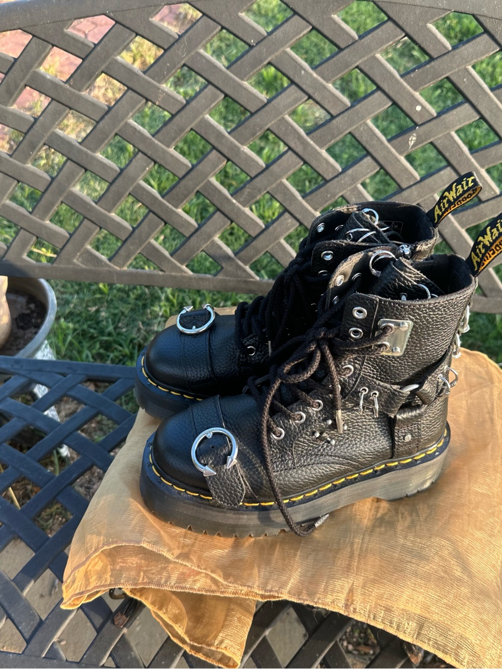Dr. Martens Jadon HDW Black Leather Combat Boots Buckle Lace Up Women's 6 - Picture 11 of 14